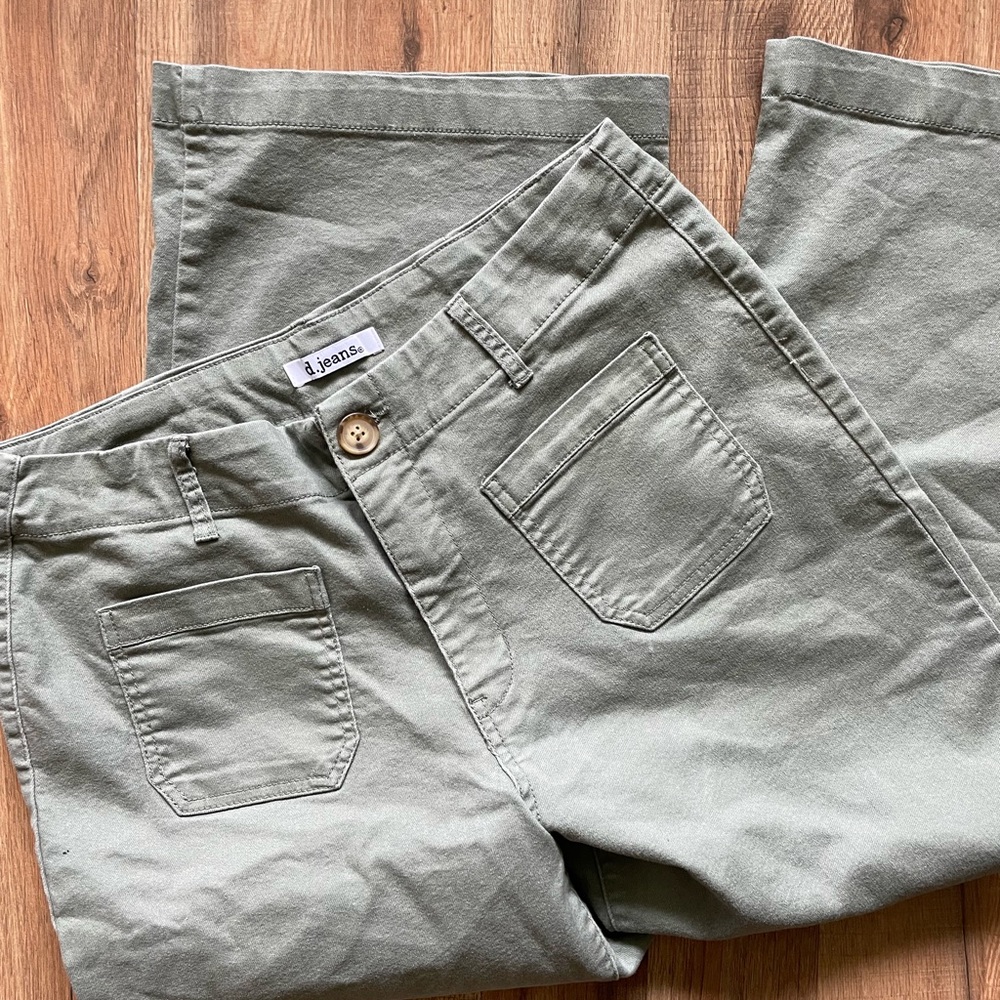Light Green Cropped Wide Leg Pants